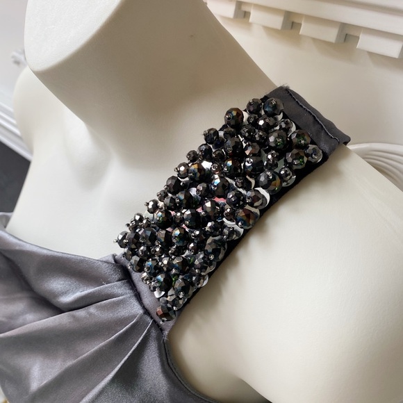 🔴 5/$45 SALE 🔴 SPEECHLESS | One shoulder Dress - Picture 3 of 7